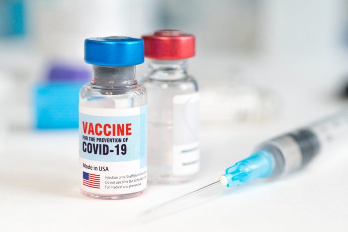 Desabasto de jeringas afectaría la vacunación contra el Covid-19, advierte la OMS