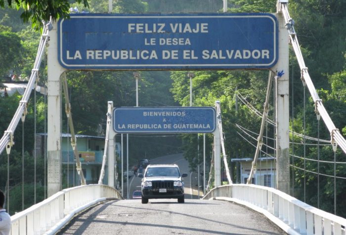 El Salvador y Guatemala van por “integración profunda” de sus aduanas