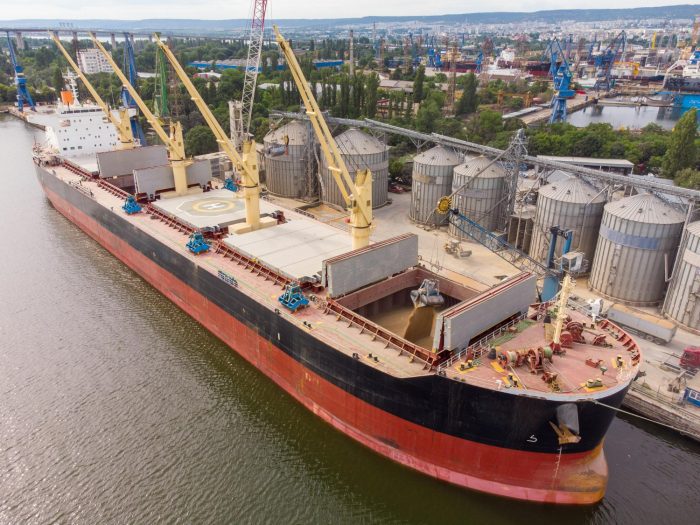 Inicia exportación de granos desde puerto ucraniano de Odesa