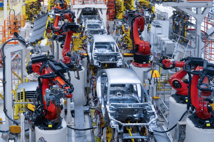 Volkswagen México detiene tres líneas de producción ante falta de componentes